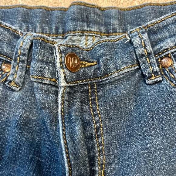 Wrangler Retro Mae Kids Blue Denim Jeans with Stitch Detail - Picture 3 of 5
